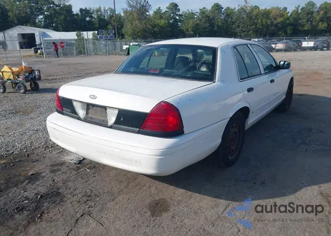 2006 Ford Crown Victoria Police/Police Interceptor z USA, uszkodzony, nr VIN 2FAHP71W26X133661